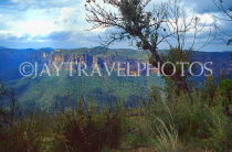AUSTRALIA, New South Wales, Blue Mountains Nat Park, Jamison Valley scenery, AUS702JPL