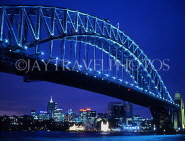 AUSTRALIA, New South Wales, SYDNEY, Harbour Bridge and North Sydney, night skyline, AUS171JPL