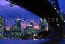 AUSTRALIA, New South Wales, SYDNEY, Harbour Bridge and night skyline, AUS1070JPL
