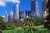 AUSTRALIA, New South Wales, SYDNEY, Royal Botanical Gardens and city skyline, AUS636JPL