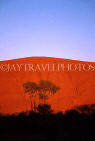 AUSTRALIA, Northern Territory, AYERS ROCK (Uluru) section, evening light, AUS740JPL