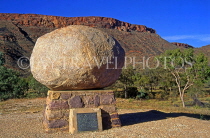 AUSTRALIA, Northern Territory, Alice Springs, John Flynn's grave, West MacDonald Range, AUS410JPL