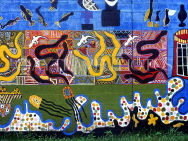 AUSTRALIA, Northern Territory, Darwin, TIWI ISLANDS (Bathurst), Aboroginal Art on school building, AUS295JPL