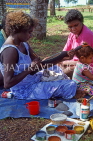 AUSTRALIA, Northern Territory, Darwin, TIWI ISLANDS, Ngui Aboriginal community, artist working, AUS504JPL