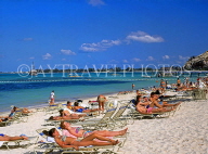 BAHAMAS, New Providence Island, Cable Beach, sunbathers, BAH371JPL