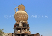 BAHRAIN, A'Ali Pottery Centre (Village), large pottery monument, BHR531JPL