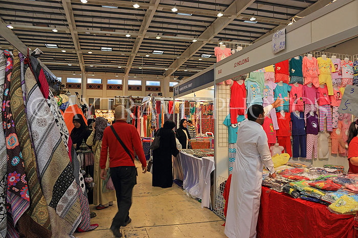 BAHRAIN, Manama, Bahrain Exhibition Centre, Autumn Fair, BHR1048JPL