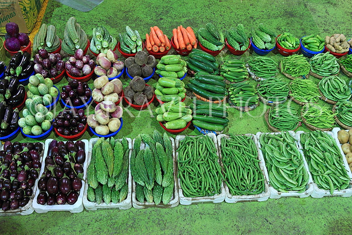 BAHRAIN, Manama, Central Market, neatly arranged vegetables, BHR1290JPL