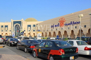 BAHRAIN, Manama, Seef Mall shopping centre, exterior, BHR896JPL