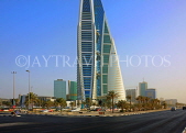 BAHRAIN, Manama, World Trade Centre towers, and Kind Faisal Highway, BHR274JPL