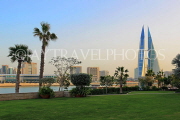 BAHRAIN, Manama, World Trade Centre towers, view from Bahrain Bay, BHR1909JPL