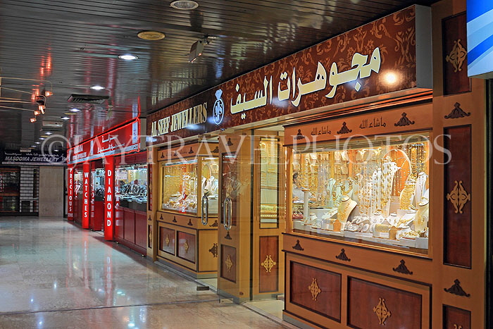 BAHRAIN, Manama Souk (Souq), Gold Souq shops, BHR686JPL