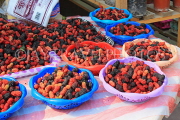 BAHRAIN, Noor El Ain, Garden Bazaar, Farmers Market, Mulberries, BHR1265JPL