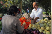 BAHRAIN, Noor El Ain, Garden Bazaar, Farmers Market, vegetable stalls, BHR1153JPL