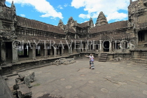 CAMBODIA, Siem Reap, Angkor Wat, Uppermost Terrace (Bakan), courtyard, CAM573JPL