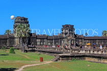CAMBODIA, Siem Reap, Angkor Wat, temple complex, CAM501JPL