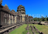 CAMBODIA, Siem Reap, Angkor Wat, temple complex, CAM503JPL