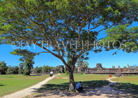 CAMBODIA, Siem Reap, Angkor Wat, temple complex, CAM510JPL