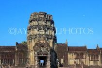 CAMBODIA, Siem Reap, Angkor Wat, temple complex buildings, gateway, CAM553JPL