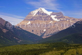 CANADA, British Columbia, Mount Robson, highest peak in the Rockies at 12972 feet, CAN807JPL