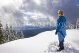 CANADA, British Columbia, VANCOUVER (North), Mount Seymour Provincial Park, Winter, hiker, CAN858JPL