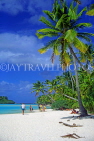 COOK ISLANDS, Aitutaki Islands, Tapuaetai (One Foot Island), beach, coconut palms, tourists, CI842JPL