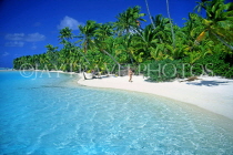 COOK ISLANDS, Aitutaki Islands, Tapuaetai (One Foot Island), beach and coconut trees, CI852JPL