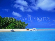 COOK ISLANDS, Aitutaki Islands, Tapuaetai (One Foot Island), seascape, CI617JPL
