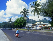 COOK ISLANDS, Rarotonga, Avarua (island capital), street scene, CI724JPL
