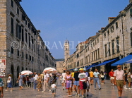CROATIA, Dubrovnik, Old Town, The Placa (main street) and tourists, CRO303JPL