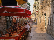 CROATIA, Dubrovnik, Old Town, outdoor restaurant scene, CRO319JPL