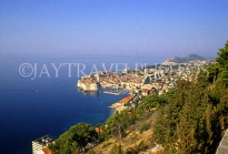 CROATIA, Dubrovnik, coast and Old Town view, CRO419JPL