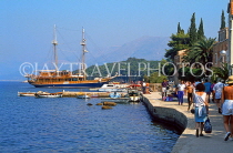 CROATIA, Elaphite Islands (Dubrovnik Coast), KOLOCEP, waterfront, CRO441JPL