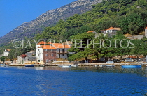 CROATIA, Elaphite Islands (Dubrovnik Coast), SIPAN, island view from sea, CRO433JPL
