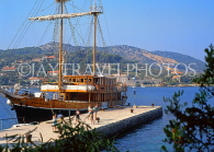 CROATIA, Elaphite Islands (Dubrovnik Coast), schooner for island cruising, CRO489JPL