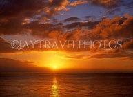 Cayman Islands, GRAND CAYMAN, Seven Mile Beach, sunset over horizen, CAY220JPL