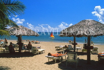 DOMINICAN REPUBLIC, North Coast, Playa Dorada, beach with sunbathers and sunshades, DR413JPL