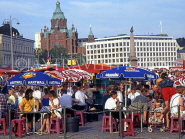 FINLAND, Helsinki, Market Square, food stalls, Upensky Cathedral in background, FIN756JPL