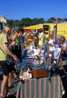 FINLAND, Helsinki, Market Square, shoppers at stalls, FIN819JPL