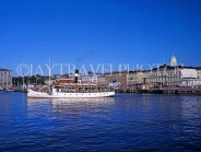 FINLAND, Helsinki, Market Square, waterfront and sightseeing steam boat, FIN720JPL