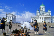 FINLAND, Helsinki, Senate Square and Cathedral, Sofia Day celebrations, canon fire, FIN858JPL