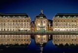 FRANCE, Aquitaine, BORDEAUX, Place de la Bourse and reflection in mirror pool, FRA2143JPL