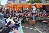 FRANCE, Brittany, SAINT-MALO, Place Bouvet, Marché de St Servan, outdoor market, FRA2703JPL