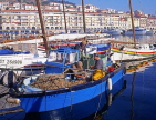 FRANCE, Languedoc-Roussillon, SETE, fishing boats and fishermen mending nets, FRA462JPL