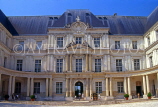 FRANCE, Loire Valley, Indre-et-Loire, BLOIS, Chateau de Blois, FRA1756JPL