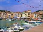 FRANCE, Provence, Cote d'Azure, CASSIS, Old Town and harbour, FRA1952JPL