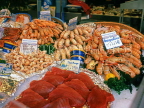 France, PARIS, Jardin des Plantes Quarter, Rue Mouffetard market, seafood stall, FRA2251JPL