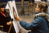France, PARIS, Montmatre, Place du Tertre, portrait artist, FRA1984JPL