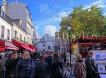 France, PARIS, Montmatre, Place du Tertre and crowds, FRA1676JPL