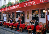 France, PARIS, Montmatre, outdoor cafe scene, Place du Tertre, FRA1614JPL